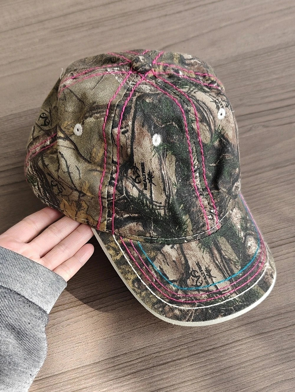 Realtree Outdoor Cap Ladies Fit Camo Cap Green & Pink